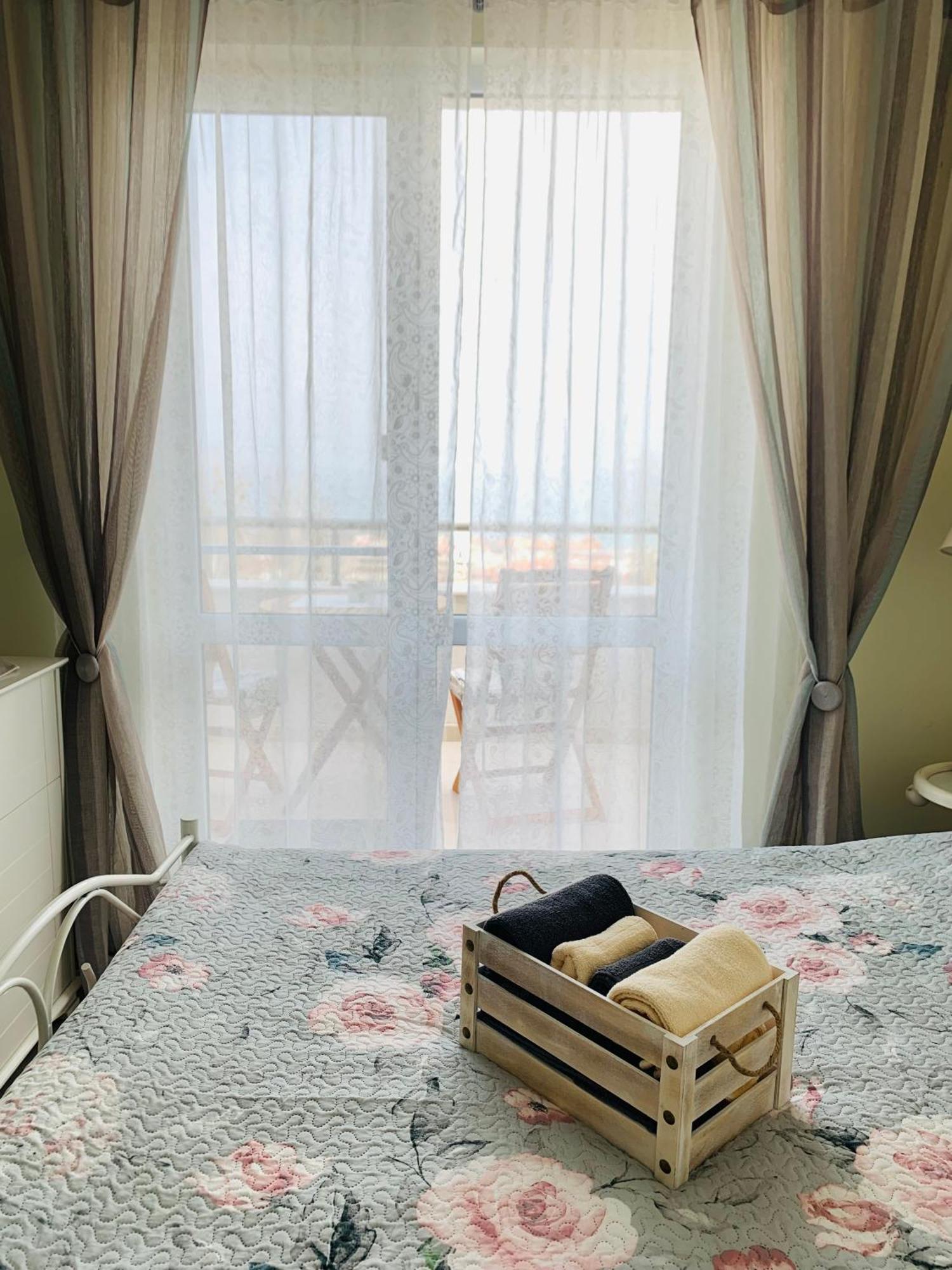 Kiwi Gardens Apartment Byala  Ngoại thất bức ảnh