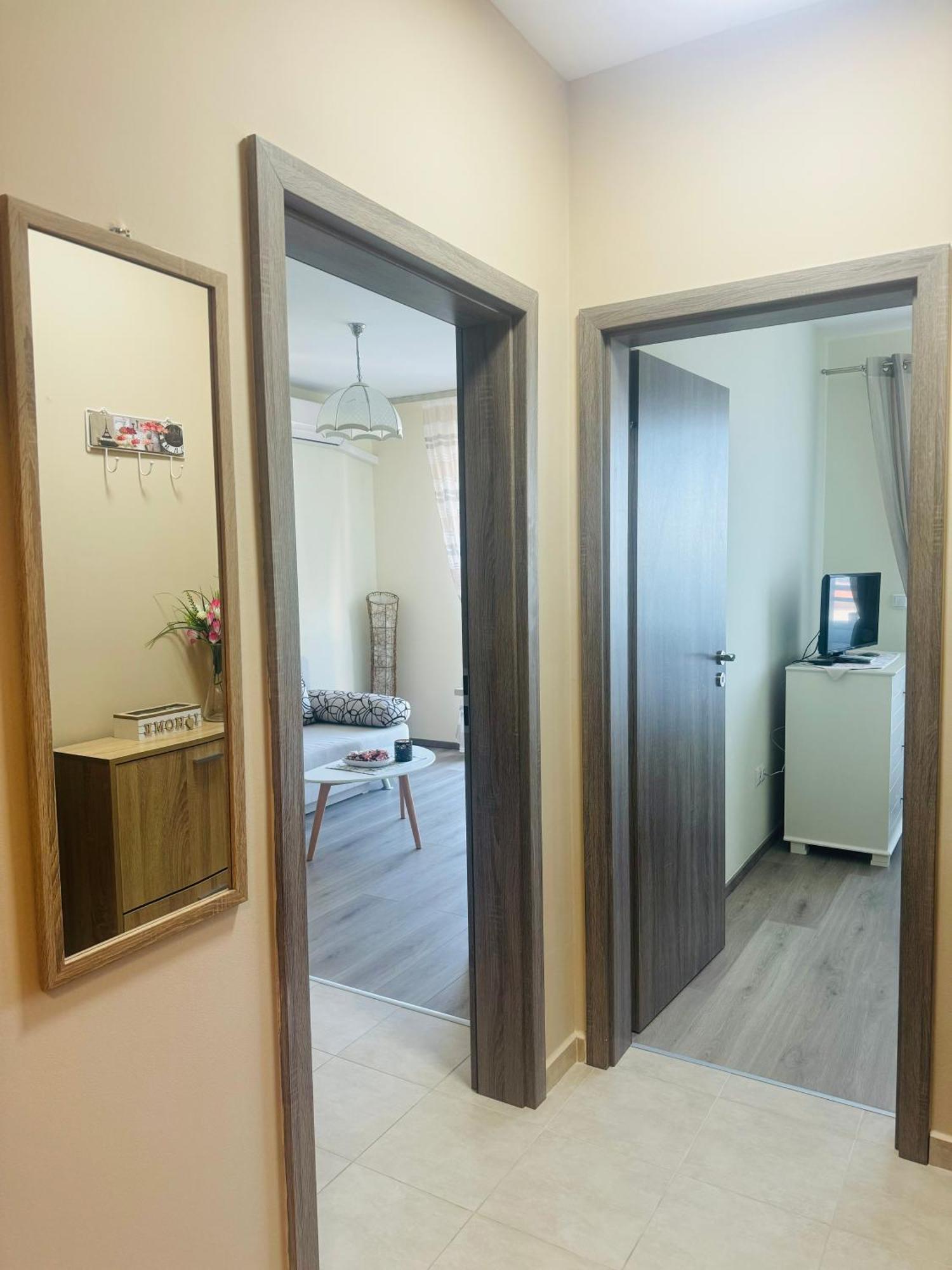 Kiwi Gardens Apartment Byala  Ngoại thất bức ảnh
